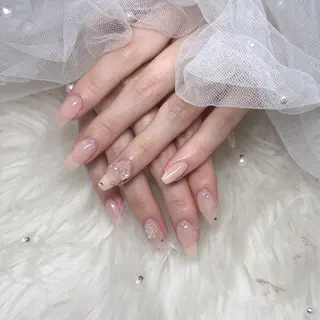 ネイル &ME Mikoのネイルデザイン