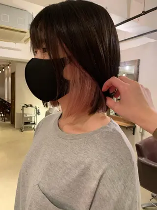 ショート カラー 透明感/オリーブ/ グレージュ/YUKAのヘアスタイル