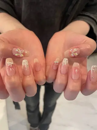 ネイル HENECY🎀 Rinのネイルデザイン