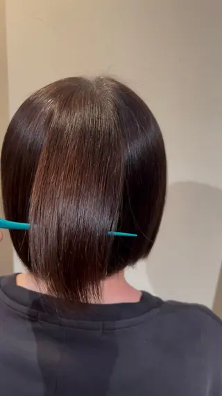 ショート Luster Friends所属・まゆ | 艶カラー | ストレートのヘアスタイル