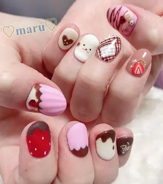ネイル まるみ ♡のネイルデザイン