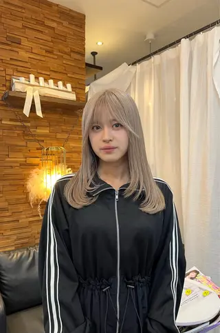 セミロング カラー パーマ／透明感 🍃Hidetoraのヘアスタイル