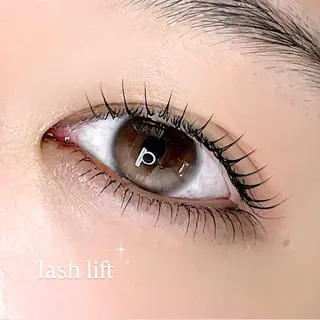 マツエク・マツパ 玉木 愛の眉毛・アイブロウイメージ