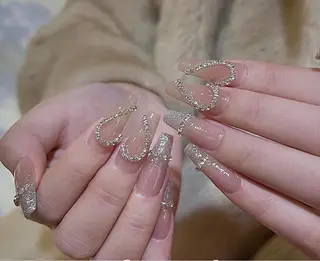 ネイル Mona【パラジェル ・長さ出し専門店】のネイルデザイン