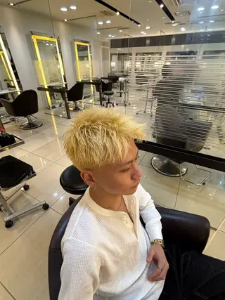 カラー メンズ 辻野 光希のヘアスタイル