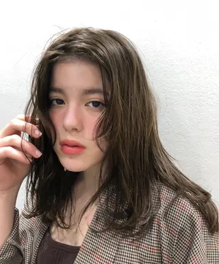 ミディアム カラー パーマ 透明感カラー＊ レイヤー/清水大地のヘアスタイル