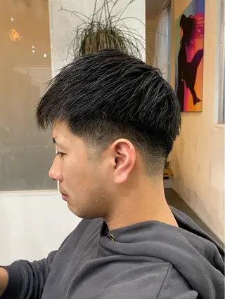 ショート メンズ JERICHO HAIR所属・ユ カの眉毛・アイブロウイメージ