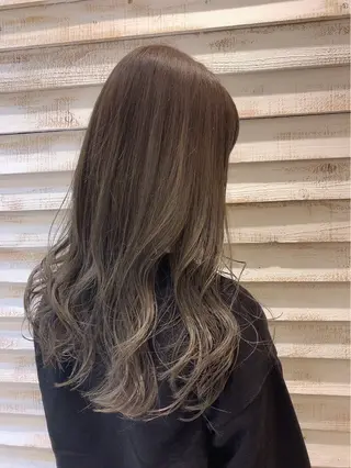 ロング カラー Hair's RooMのヘアスタイル