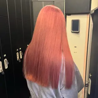 セミロング カラー 🌼動き×透明感🩵 ハイトーン/ナナのヘアスタイル