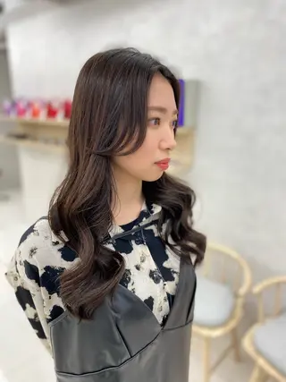 ロング Ash中目黒店 榊間茜のヘアスタイル