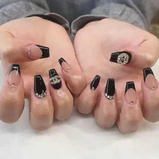 ネイル 💎🐰 saki. m 🐰💎のネイルデザイン