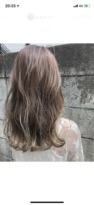 セミロング カラー ヘアメイクアース浦和店所属・【白髪ぼかし】 矢内　夏輝のヘアスタイル