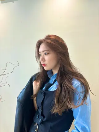 ロング カラー I’s hair make所属・髙木 藍紗のヘアスタイル