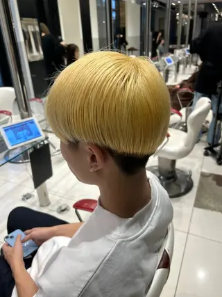 ショート カラー メンズ 海外カラー白髪ぼかし ティファニーサユリのヘアスタイル