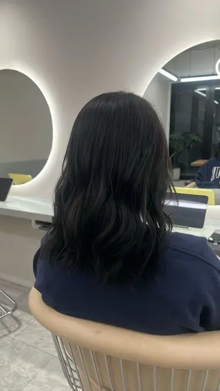 ミディアム 奥野 妃南のヘアスタイル