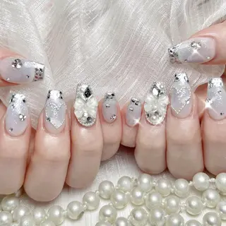 ネイル Queening 🦋のネイルデザイン