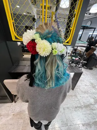 ヘアアレンジ maya レイヤーカットのヘアスタイル