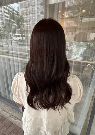 セミロング カラー 澁谷 彩音のヘアスタイル