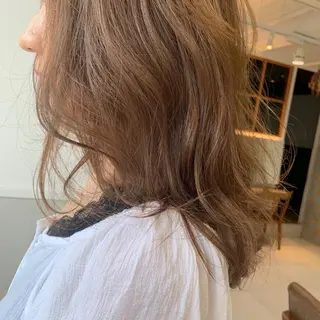 セミロング カラー ヘアアレンジ 髪質改善period.所属・いしかわまい🎀 髪質改善特価サロンのヘアスタイル