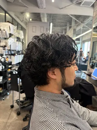 ショート パーマ メンズ 髙橋 翔一のヘアスタイル