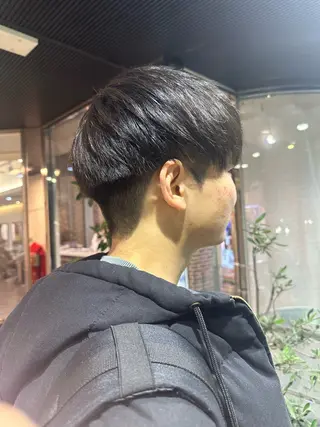 ショート メンズ Rei/ 縮毛矯正/ ハイライトカラー募集のヘアスタイル