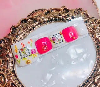 ネイル CROWN プライベートサロンのネイルデザイン