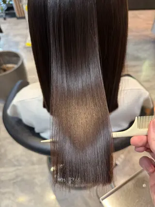 ミディアム レスピア銀座中央通り店所属・酸性ストレート/ 透明感カラー/中村利のヘアスタイル