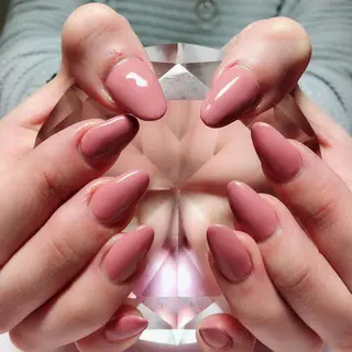 ネイル マツエク・マツパ AB マツエクネイルサロンのネイルデザイン