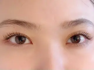 マツエク・マツパ 紬麦所属・藤井 しほの眉毛・アイブロウイメージ