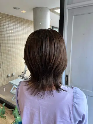 ミディアム カラー ツキダテ ユイのヘアスタイル