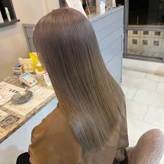 カラー MOMOKA /　Lapis大名店のヘアスタイル