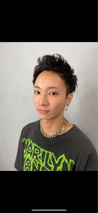 メンズ DX渋谷所属・カラー特化美容師 サトウリュウマのヘアスタイル