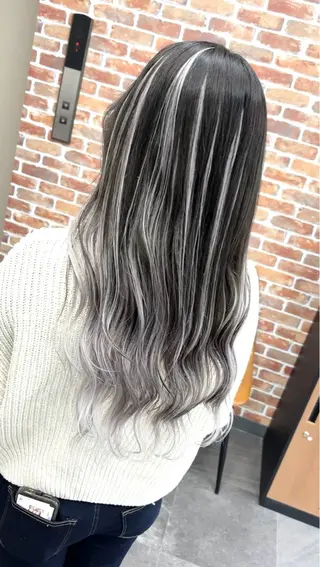 ロング カラー ギャルの革命児 秀斗のヘアスタイル