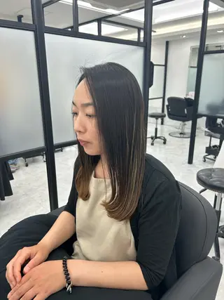 セミロング F.所属・miku 🍑髪質改善サロンのヘアスタイル