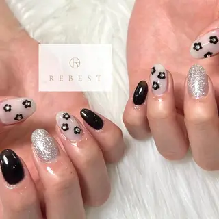 ネイル Sayaka❤️ REBEST京橋のネイルデザイン