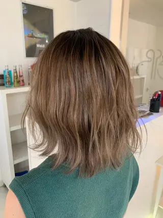 ミディアム 渡辺 健太のヘアスタイル