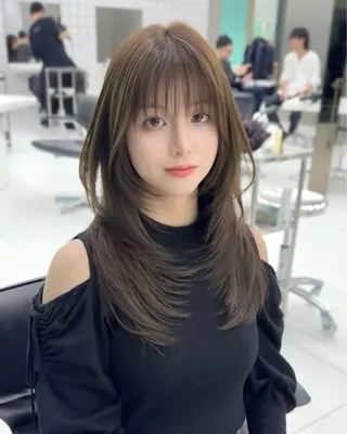 セミロング Miyu’s所属・縮毛矯正特化 髪質改善辻良輝のヘアスタイル