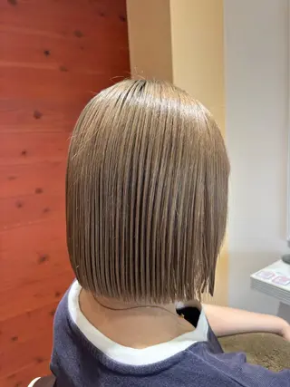 ショート カラー ベージュカラー⌇﻿ くびれヘア.𐙚心音のヘアスタイル