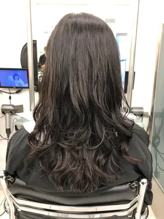 ロング 木志 望美のヘアスタイル
