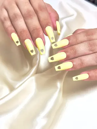 ネイル Threee所属・Threee. Misakiのネイルデザイン