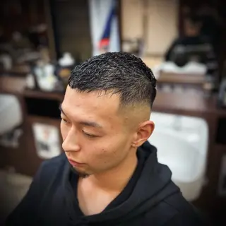 パーマ メンズ BarberShop Un-fil所属・TAIGA -BARBERのヘアスタイル