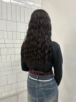 ロング パーマ 中田 信太郎のヘアスタイル