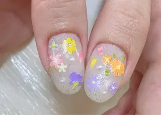 ネイル kelly ．のネイルデザイン