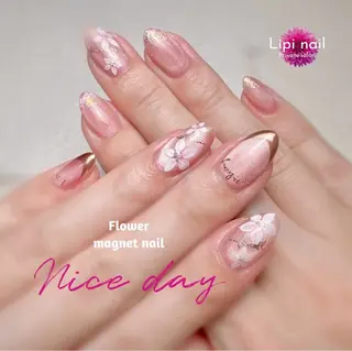 ミディアム Lipi nailのネイルデザイン
