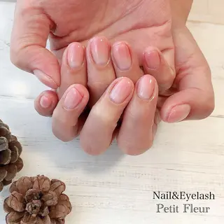 ネイル Petit Fleur所属・青柳 亜梨奈のマツエク・マツパデザイン