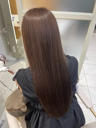 ロング 𝐑𝐞𝐨/透明感 𝐜𝐨𝐥𝐨𝐫のヘアスタイル