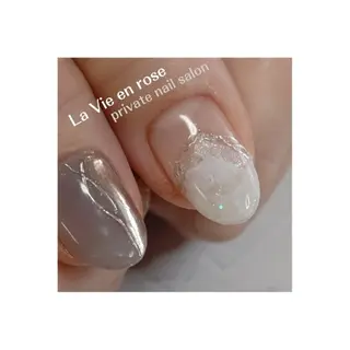 ネイル ラヴィアン ローズのネイルデザイン