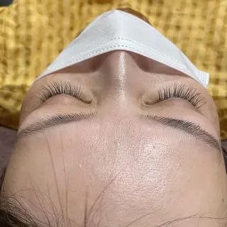 マツエク・マツパ MIMI RUSH 安城 jubilee店所属・鍋田 彩歌のマツエク・マツパデザイン