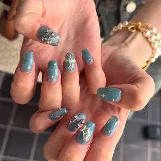 ミディアム 小川 柚香のネイルデザイン