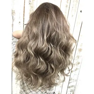 ロング カラー 井上 一平のヘアスタイル